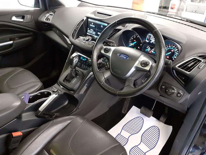 FORD KUGA