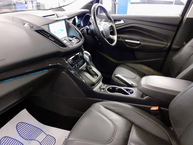 FORD KUGA