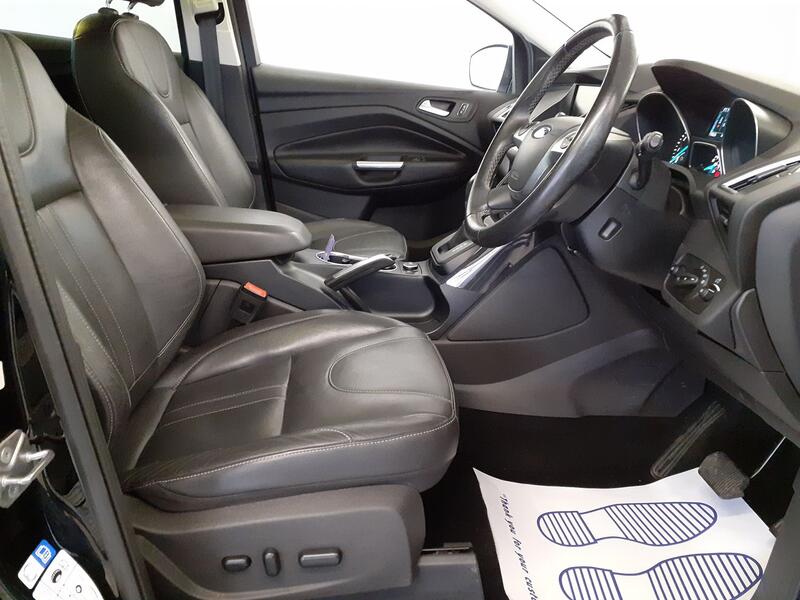 FORD KUGA