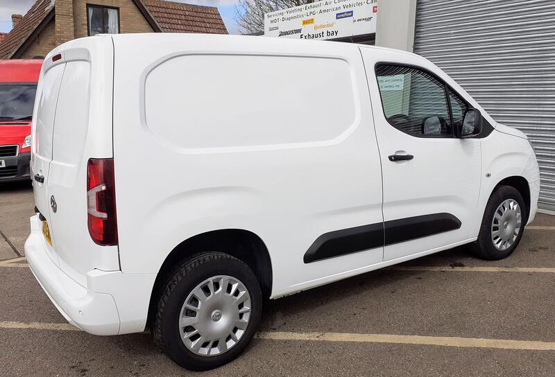 VAUXHALL COMBO