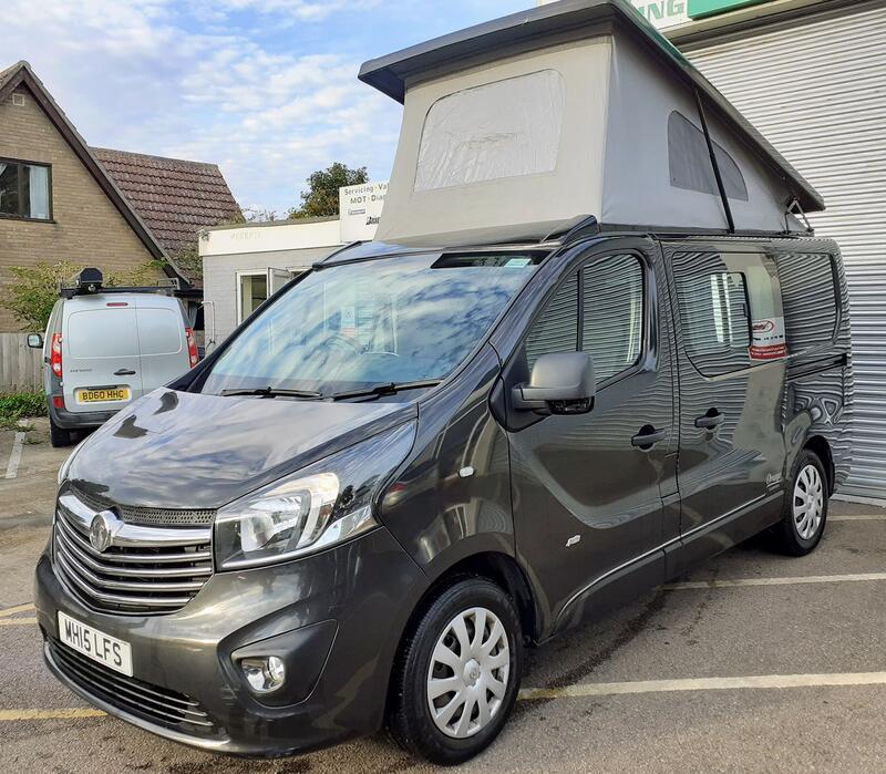 VAUXHALL VIVARO