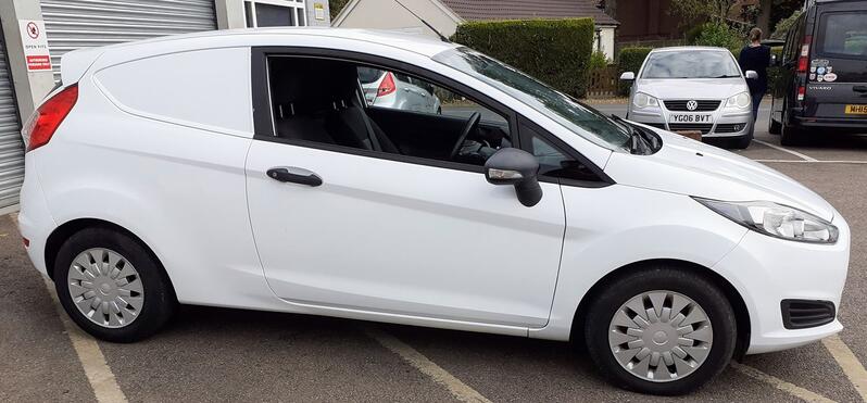 FORD FIESTA VAN