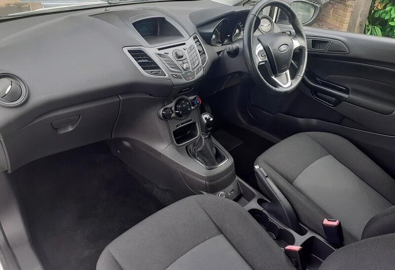 FORD FIESTA VAN