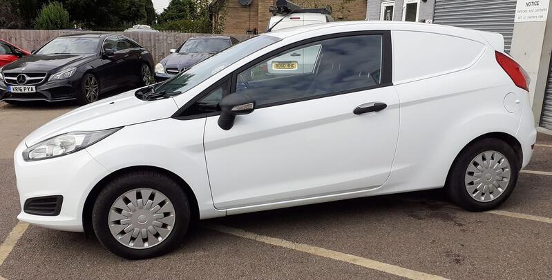 FORD FIESTA VAN