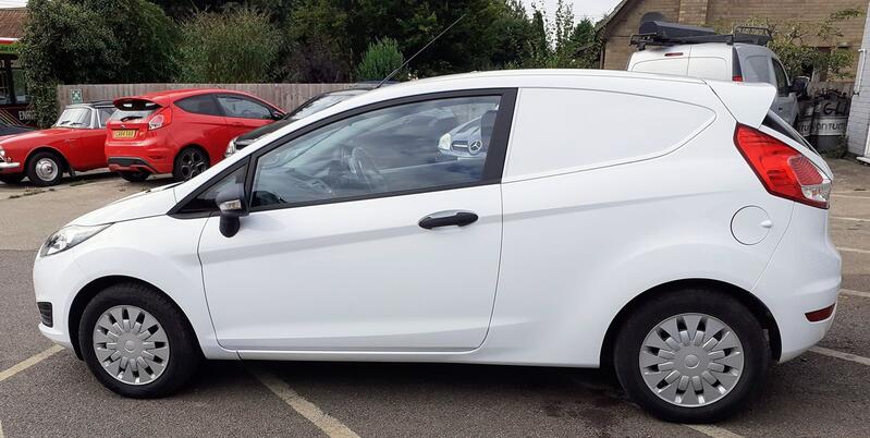 FORD FIESTA VAN