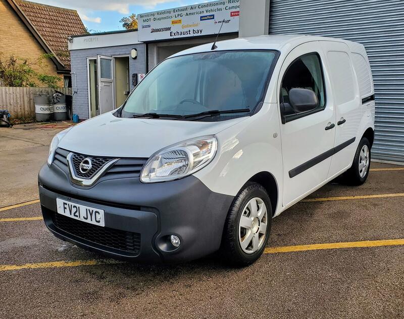 NISSAN NV250