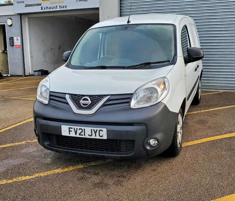 NISSAN NV250