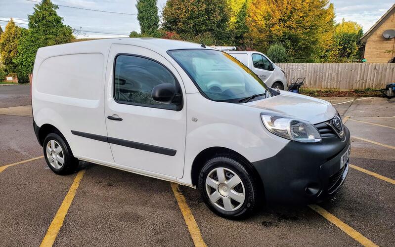 NISSAN NV250