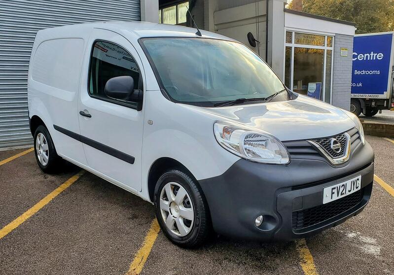 NISSAN NV250
