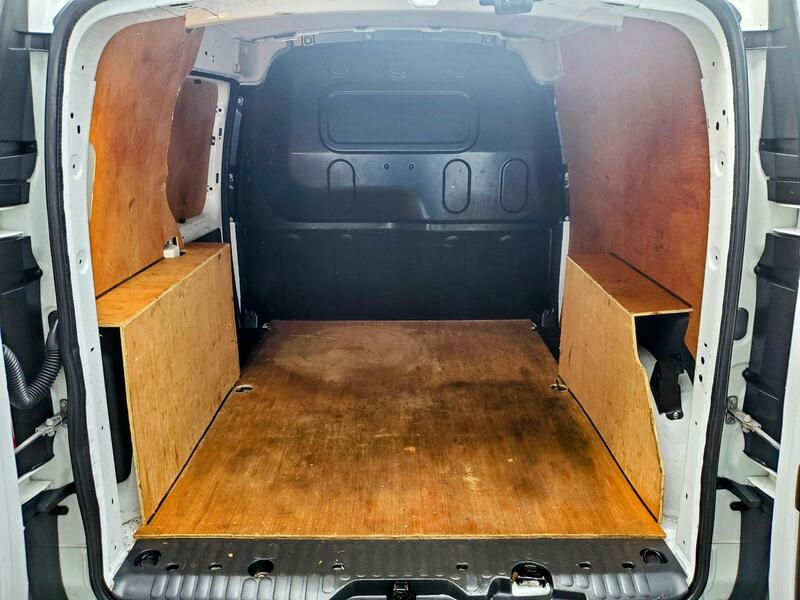 NISSAN NV250